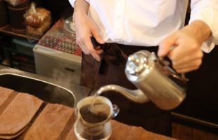 萩原珈琲を扱う芦屋の喫茶店